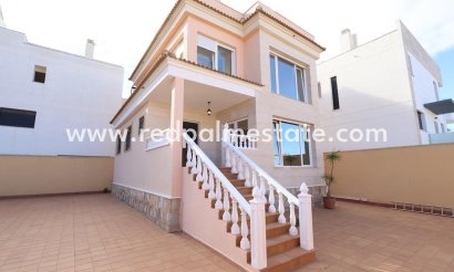 Villa - Videresalg - Orihuela Costa - Orihuela Costa