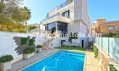 Villa - Videresalg - Orihuela Costa - Villamartín