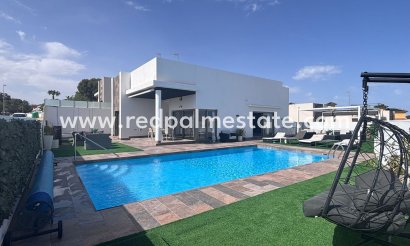Villa - Videresalg - Orihuela Costa - Villamartín
