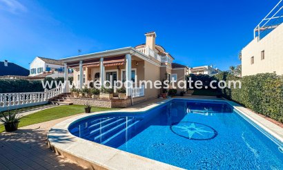 Villa - Videresalg - Torrevieja - La Mata