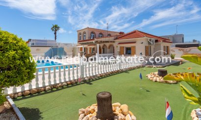 Villa - Videresalg - Torrevieja - La Siesta - El Salado - Torreta