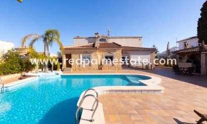 Villa - Videresalg - Torrevieja - Los Altos