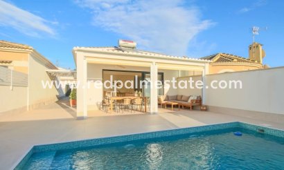 Villa - Videresalg -
            Torrevieja - MR2-45407
