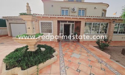 Villa - Videresalg -
            Torrevieja - MR2-82582