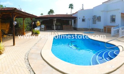Villa - Videresalg - Torrevieja - Torrevieja