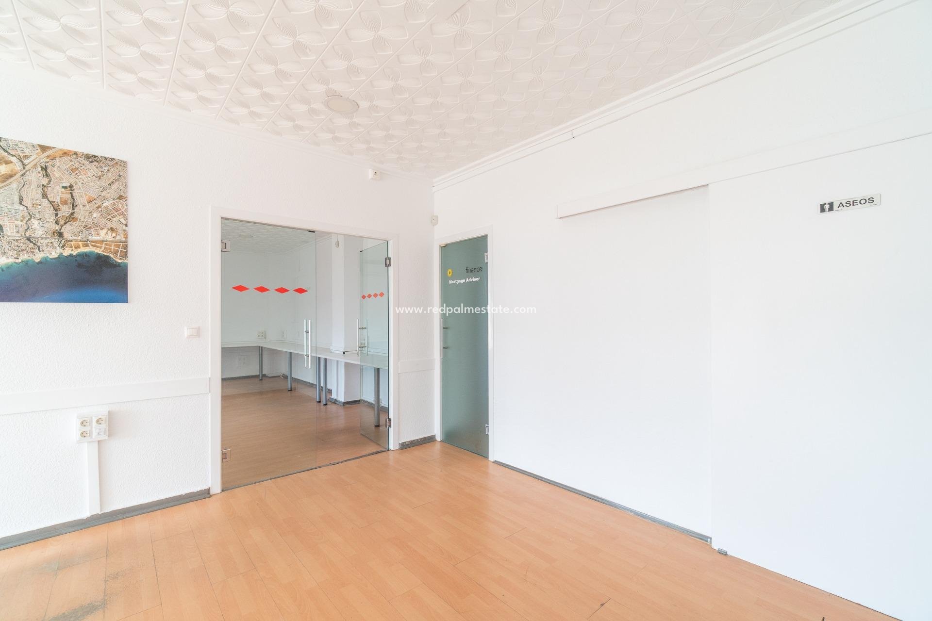  - Virksomhet -
Orihuela Costa - La Zenia