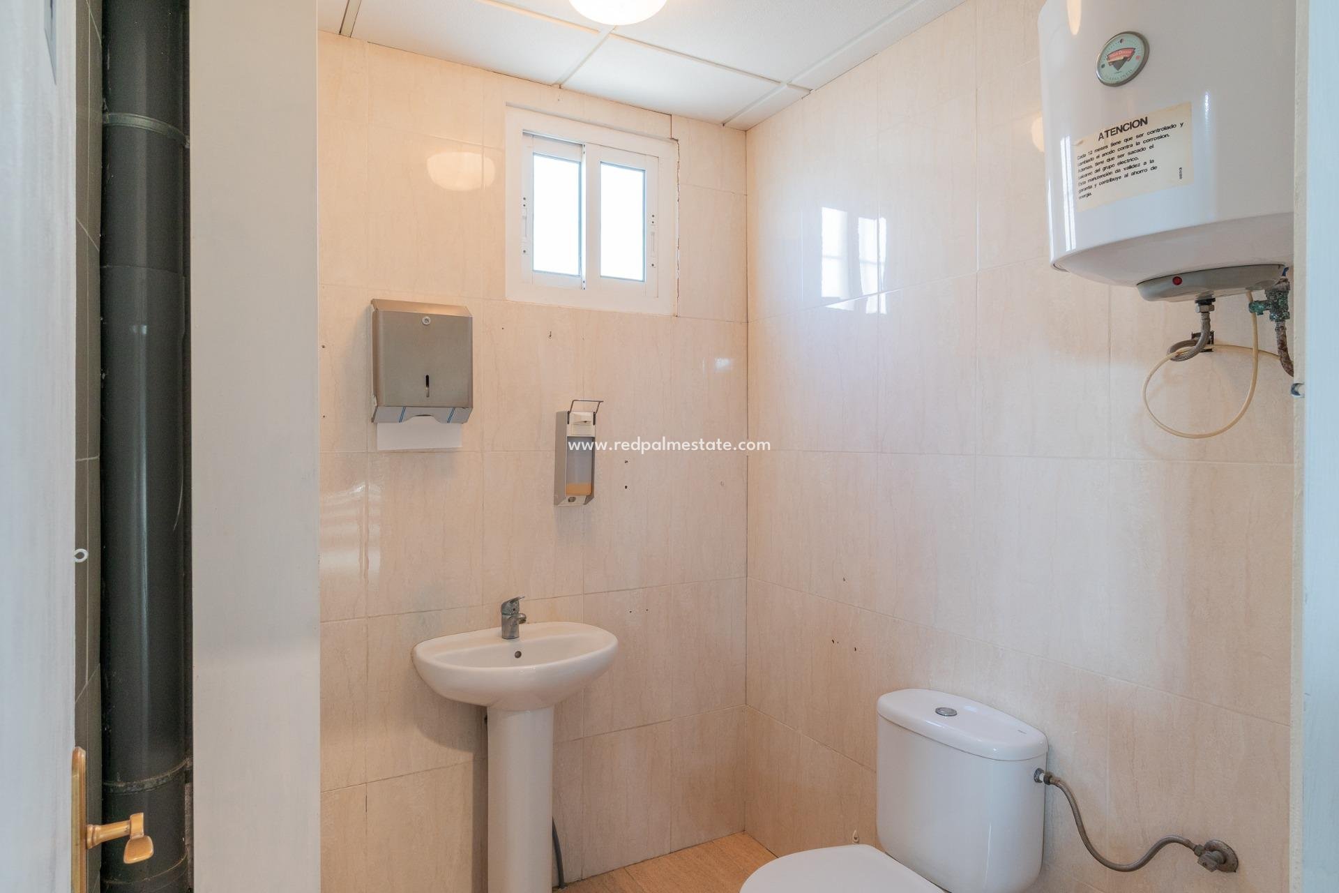  - Virksomhet -
Pilar de la Horadada - Polígono industrial Cañada de Práez