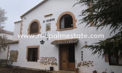 Virksomhet - Videresalg - Banyeres De Mariola - Inland