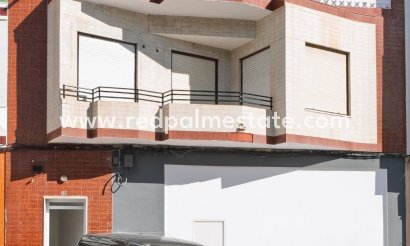 Virksomhet - Videresalg -
            Torrevieja - EU-51374